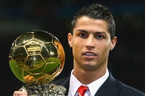 开云·Kaiyun网页版-《FIFA》职业线上联赛名额争夺激烈，队伍布局逐步成形，fifa职业玩家